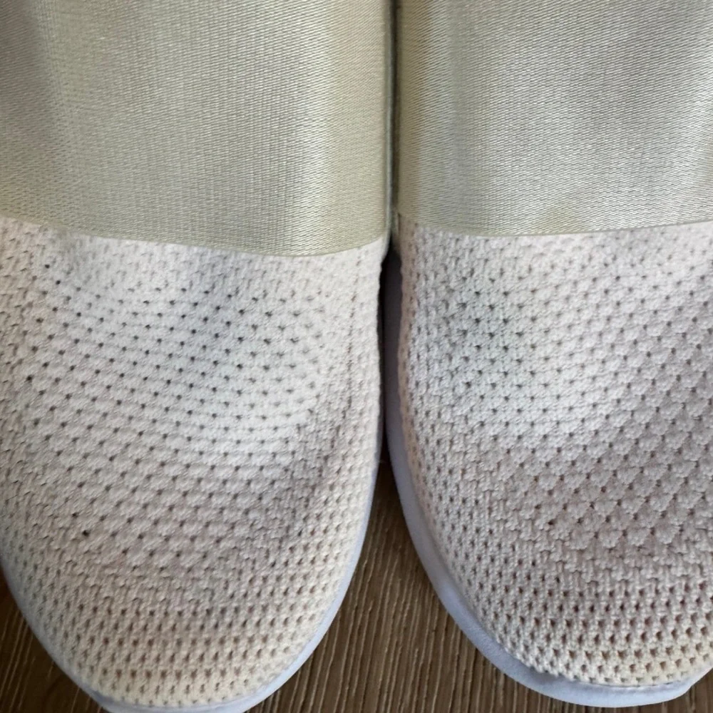 APL Women's Cream Slip-On Sneakers sz 7.5 price firm!